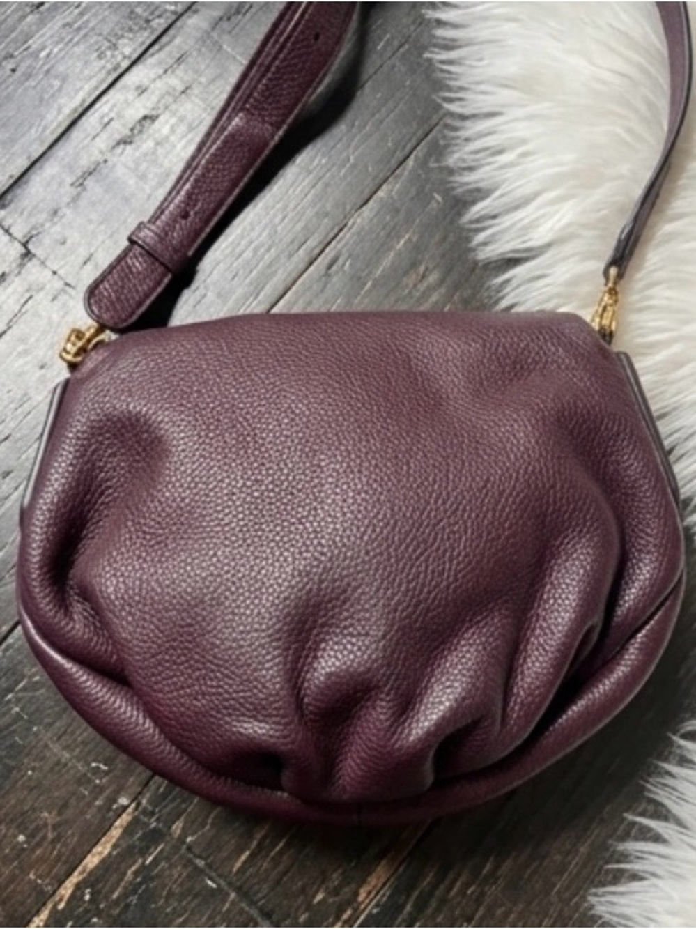 Marc by Marc Jacobs Small Crossbody Bag in Deep Burgundy - Picture 5 of 8